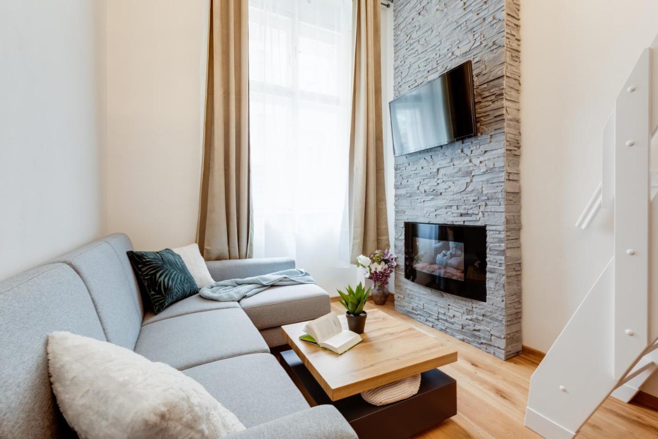 Dream Duplex On Riverside Praag Buitenkant foto