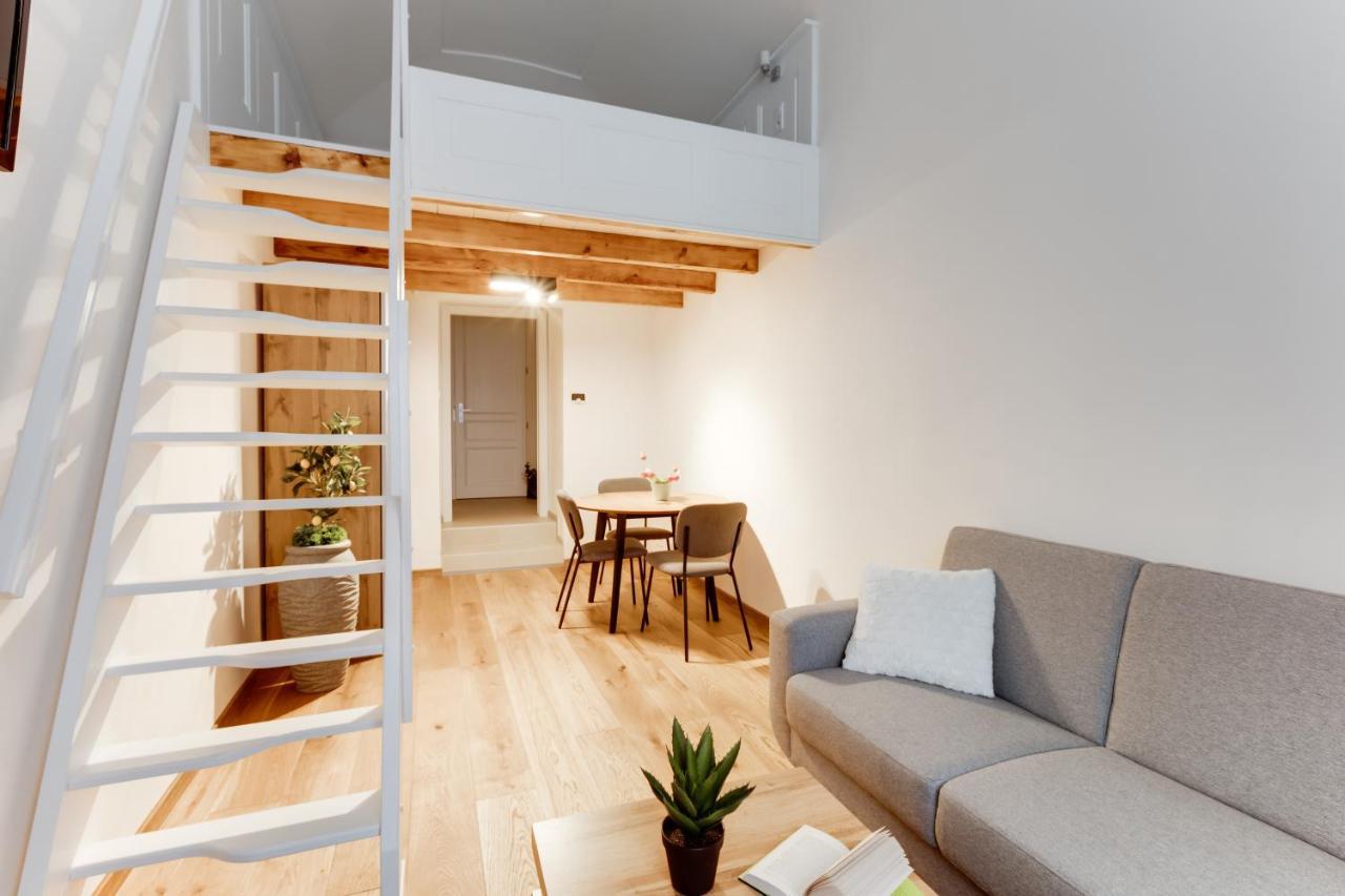 Dream Duplex On Riverside Praag Buitenkant foto